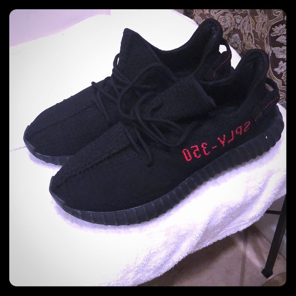 Yeezy boost 350 V2 “Bred”